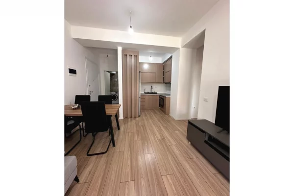 Shtepi ne shitje Apartament ne Tirane, 2+1, Mobilimi E mobiluar, Pagesa 130,000  Euro.