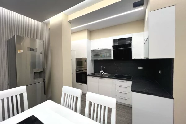 Shtepi me qera Apartament ne Tirane, 3+1, Mobilimi E mobiluar, Pagesa 800  Euro.