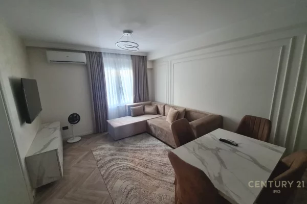 Shtepi me qera Apartament ne Tirane, 1+1, Mobilimi E mobiluar, Pagesa 600  Euro.