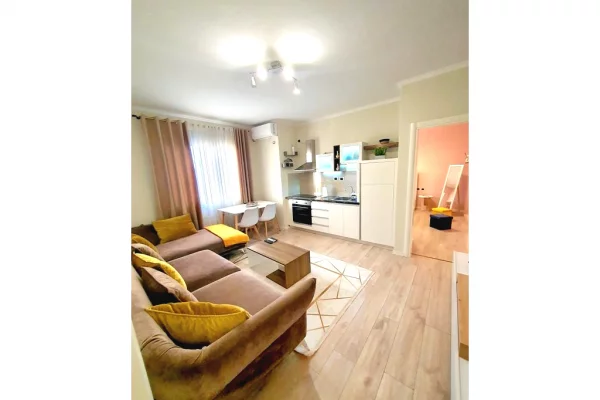 Shtepi me qera 1+1 ne Tirane - 1,100 Euro