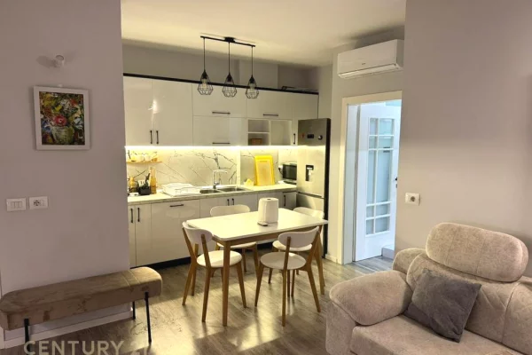 Shtepi me qera Apartament ne Tirane, 2+1, Mobilimi E mobiluar, Pagesa 850  Euro.