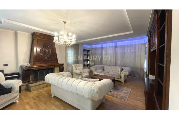 Shtepi me qera Apartament ne Tirane, 2+1, Mobilimi E mobiluar, Pagesa 2,000  Euro.