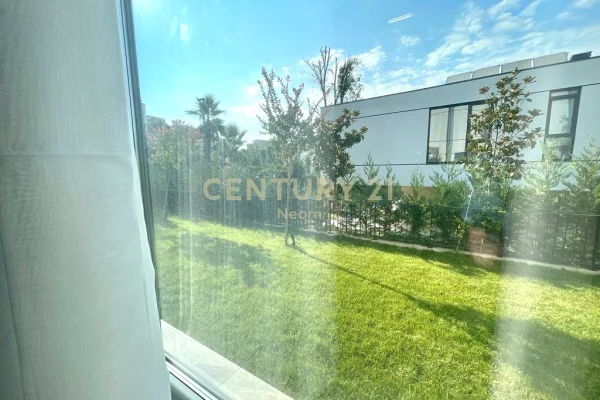 Shtepi me qera Vila Luksoze ne Tirane, 4+1, Mobilimi E mobiluar, Pagesa 4,000  Euro.