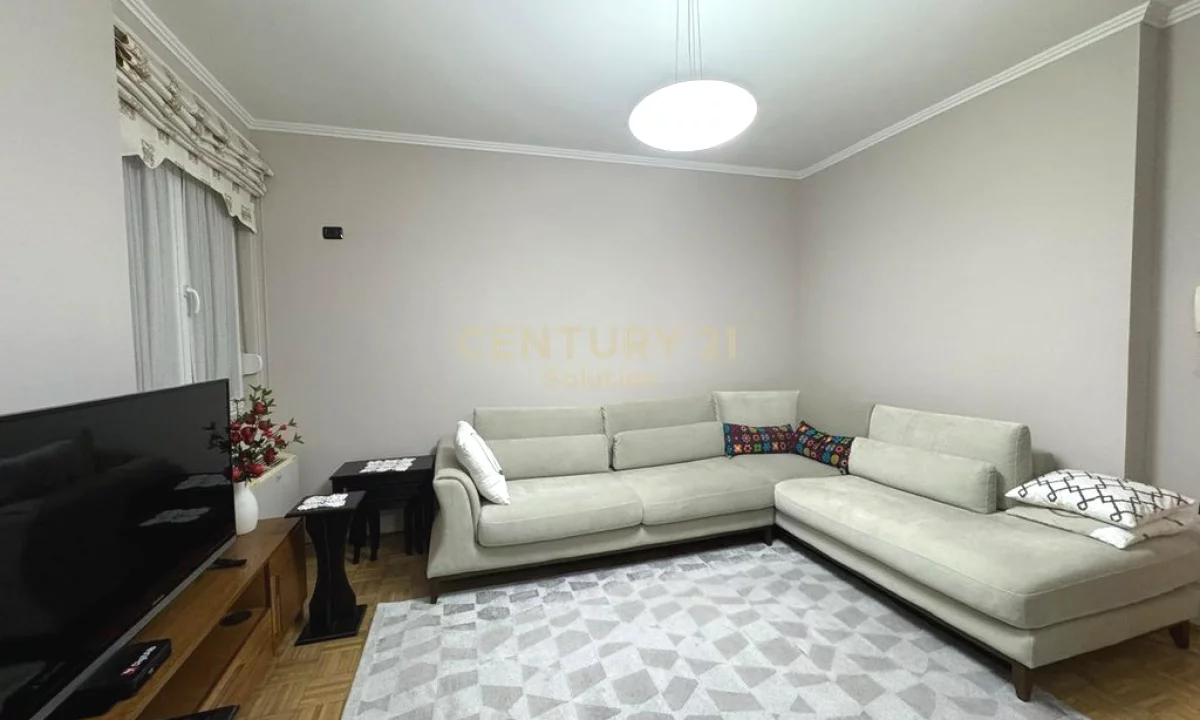 Shtepi me qera Apartament ne Tirane, 2+1, Mobilimi E mobiluar, Pagesa 1,000  Euro.