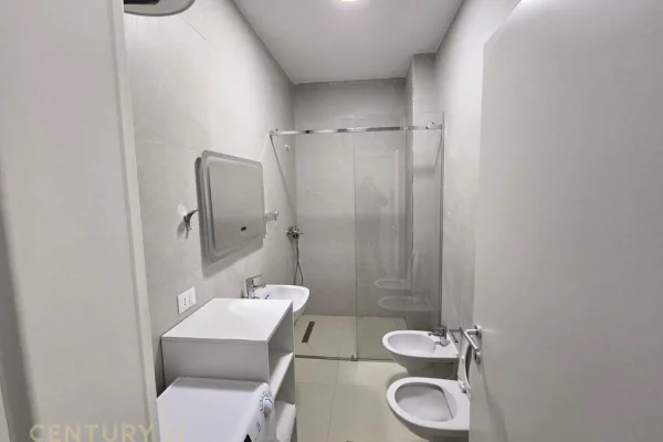 Shtepi me qera Apartament ne Tirane, 1+1, Mobilimi E mobiluar, Pagesa 500  Euro.