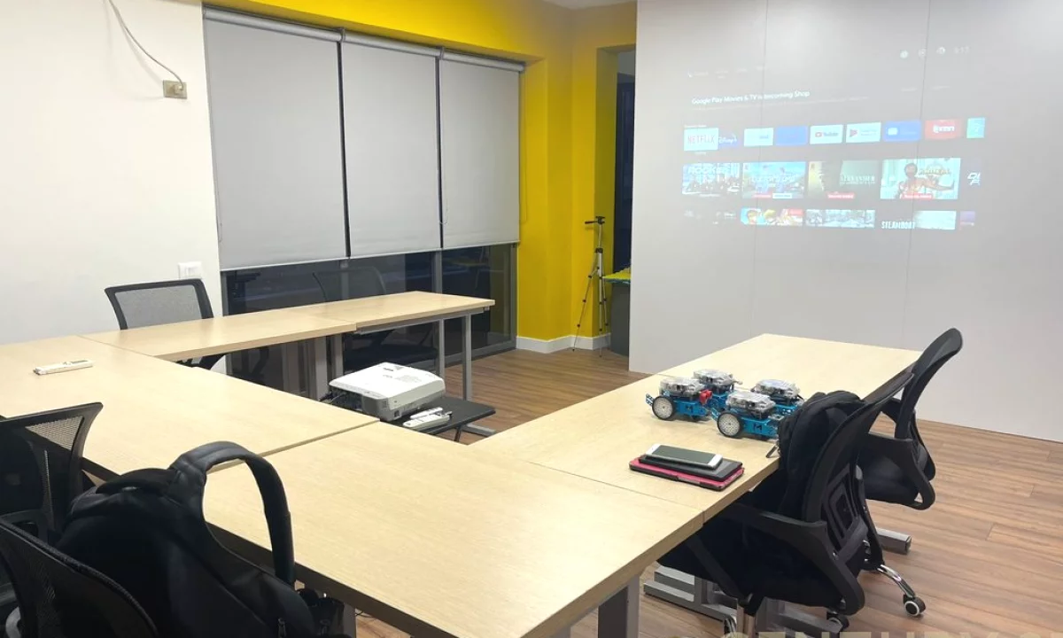 Shtepi me qera Apartament ne Tirane, 3+1, Mobilimi Bosh, pa mobiluar, Pagesa 1,100  Euro.