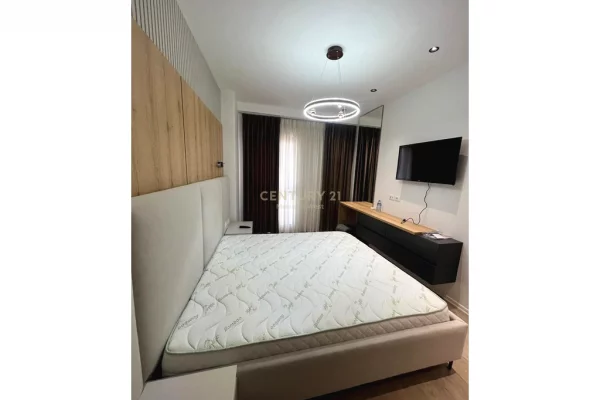 Shtepi me qera Apartament ne Tirane, 2+1, Mobilimi E mobiluar, Pagesa 1,500  Euro.