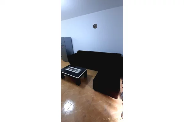 Appartamento in vendita a Tirana 2+1, Arredato