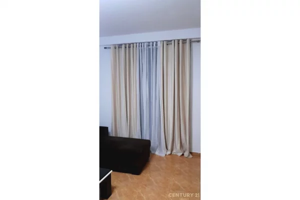 Appartamento in vendita a Tirana 2+1, Arredato