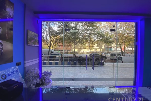 Business Property in Sale 3+1 in Tirana - 262,400 Euro