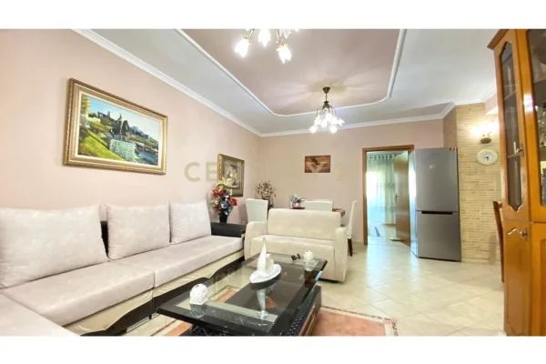 Shtepi me qera Apartament ne Tirane, 2+1, Mobilimi E mobiluar, Pagesa 750  Euro.