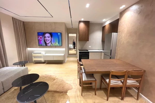 Shtepi me qera Apartament ne Tirane, 2+1, Mobilimi E mobiluar, Pagesa 1,650  Euro.