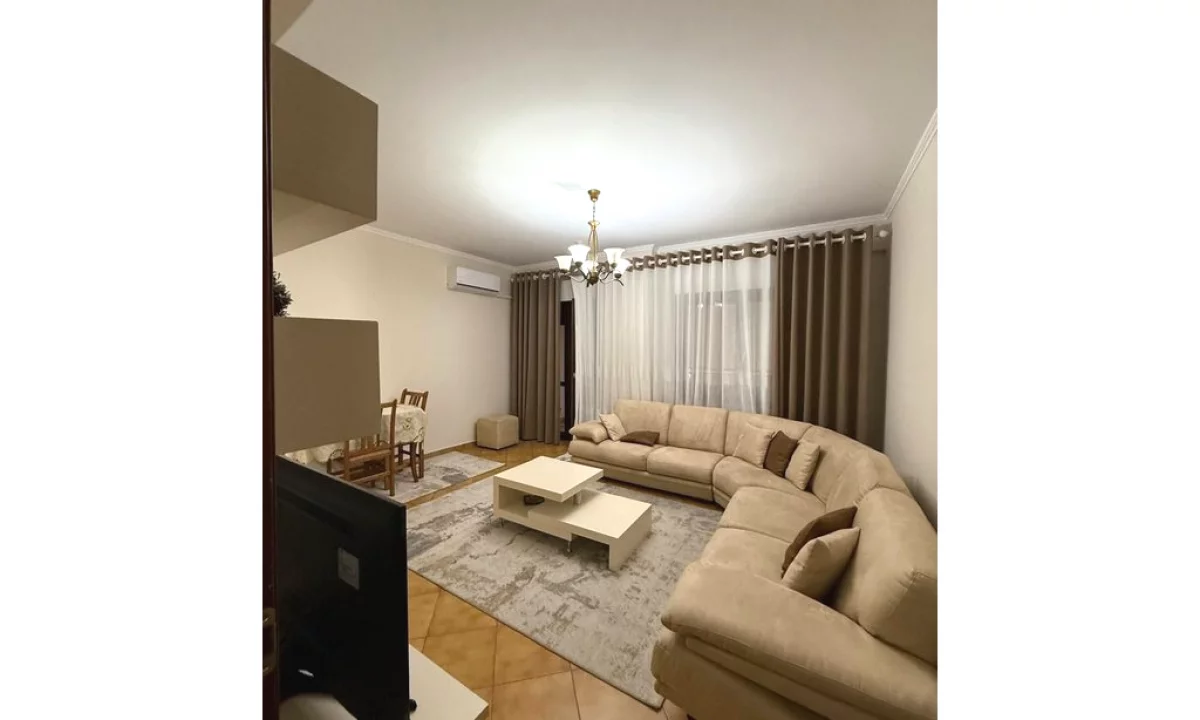 Shtepi me qera Apartament ne Tirane, 2+1, Mobilimi E mobiluar, Pagesa 700  Euro.