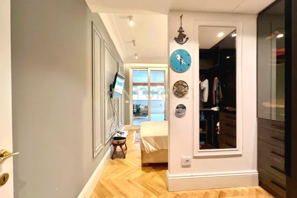 Appartamento in vendita a Tirana 2+1, Arredato