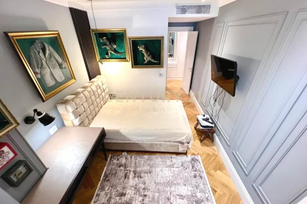 Appartamento in vendita a Tirana 2+1, Arredato