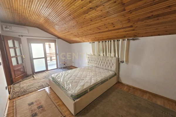 Appartamento in vendita a Tirana 2+1, Arredato