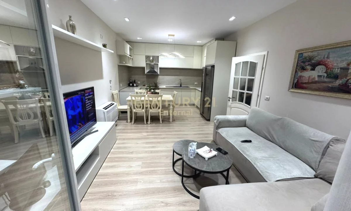 Shtepi me qera Apartament ne Tirane, 2+1, Mobilimi E mobiluar, Pagesa 800  Euro.