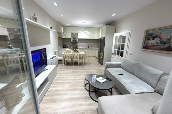 House for Rent 2+1 in Tirana - 800 Euro