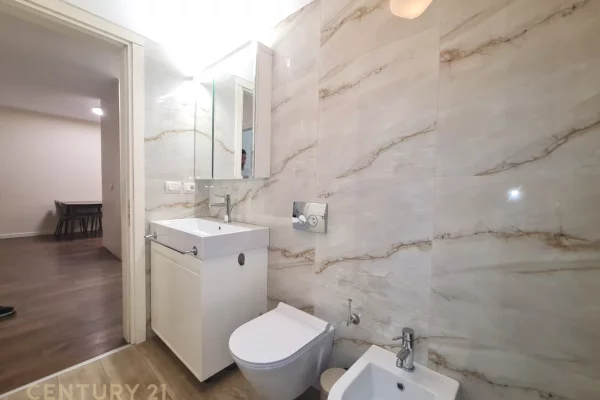 Shtepi me qera Apartament ne Tirane, 1+1, Mobilimi E mobiluar, Pagesa 1,000  Euro.