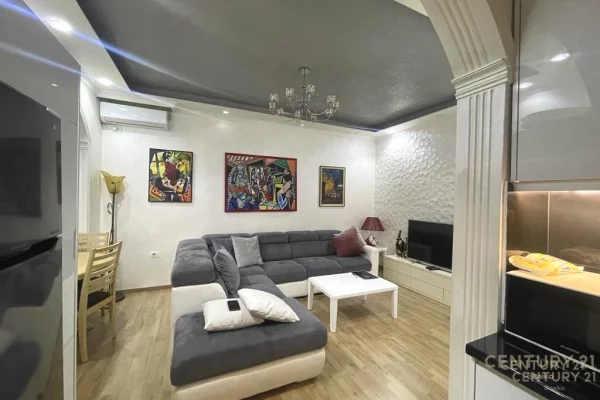 Shtepi me qera Apartament ne Tirane, 2+1, Mobilimi E mobiluar, Pagesa 600  Euro.