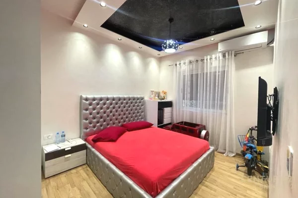 Shtepi me qera Apartament ne Tirane, 2+1, Mobilimi E mobiluar, Pagesa 600  Euro.