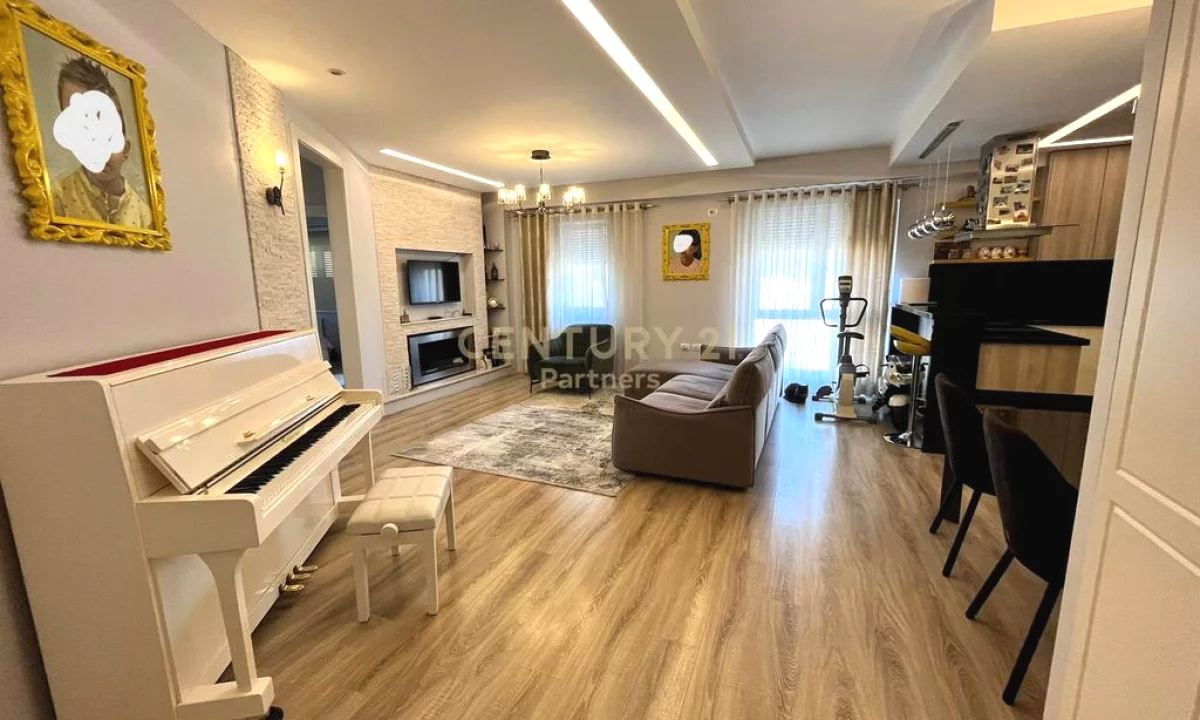 Shtepi me qera Apartament ne Tirane, 3+1, Mobilimi E mobiluar, Pagesa 1,200  Euro.