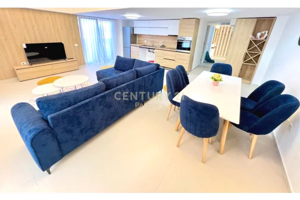 Shtepi me qera Duplex(shtepi me 2 kate) ne Tirane, 3+1, Mobilimi E mobiluar, Pagesa 1,400  Euro.