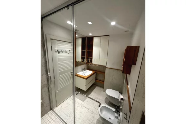 Shtepi me qera Apartament ne Tirane, 3+1, Mobilimi E mobiluar, Pagesa 1,500  Euro.