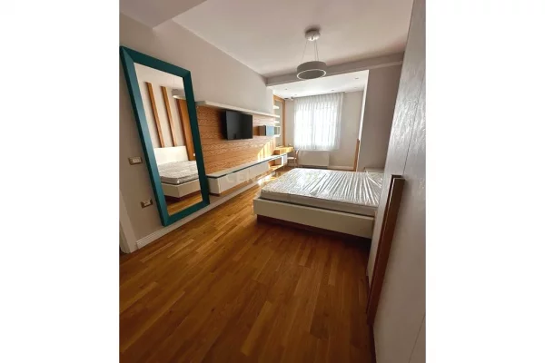 Shtepi me qera Apartament ne Tirane, 3+1, Mobilimi E mobiluar, Pagesa 1,500  Euro.
