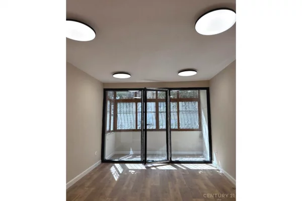 Appartamento in vendita a Tirana 2+1, Vuoto