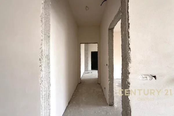 Appartamento in vendita a Tirana 2+1, Vuoto