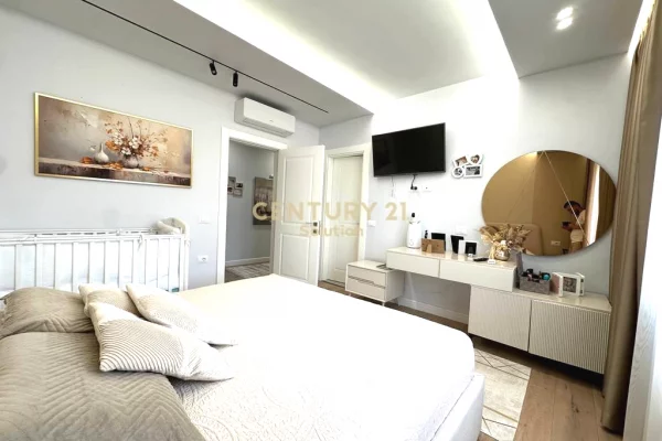 Appartamento in vendita a Tirana 3+1, Arredato