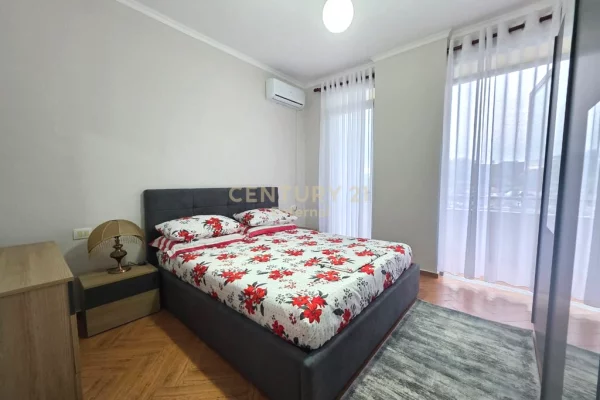 Shtepi me qera Apartament ne Tirane, 1+1, Mobilimi E mobiluar, Pagesa 450  Euro.