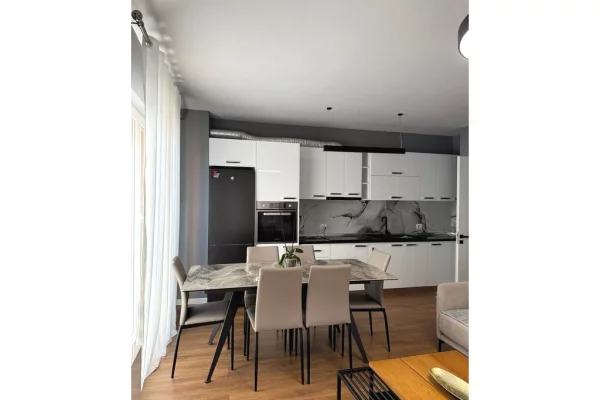 Shtepi me qera Apartament ne Tirane, 2+1, Mobilimi E mobiluar, Pagesa 750  Euro.