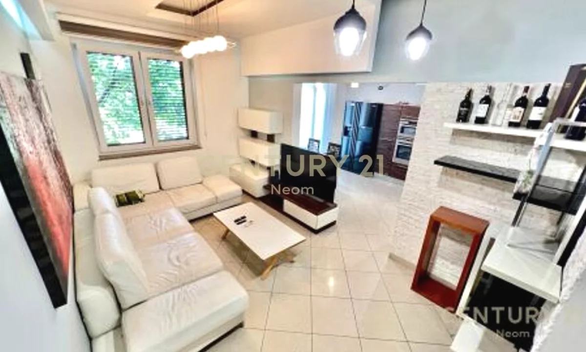 Shtepi me qera Apartament ne Tirane, 2+1, Mobilimi E mobiluar, Pagesa 800  Euro.