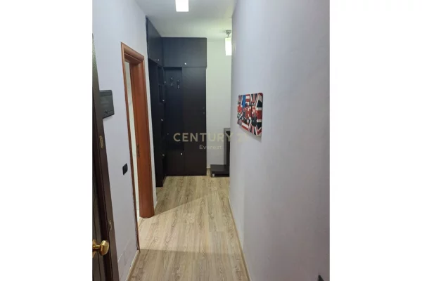 Shtepi me qera Apartament ne Tirane, 2+1, Mobilimi E mobiluar, Pagesa 650  Euro.