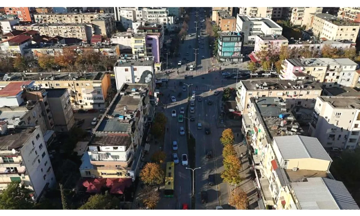 SHESIM AMBIENT KOMERCIAL TE 21 DHJETORI