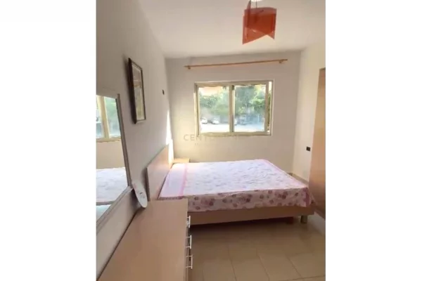 Shtepi me qera Apartament ne Tirane, 1+1, Mobilimi E mobiluar, Pagesa 420  Euro.