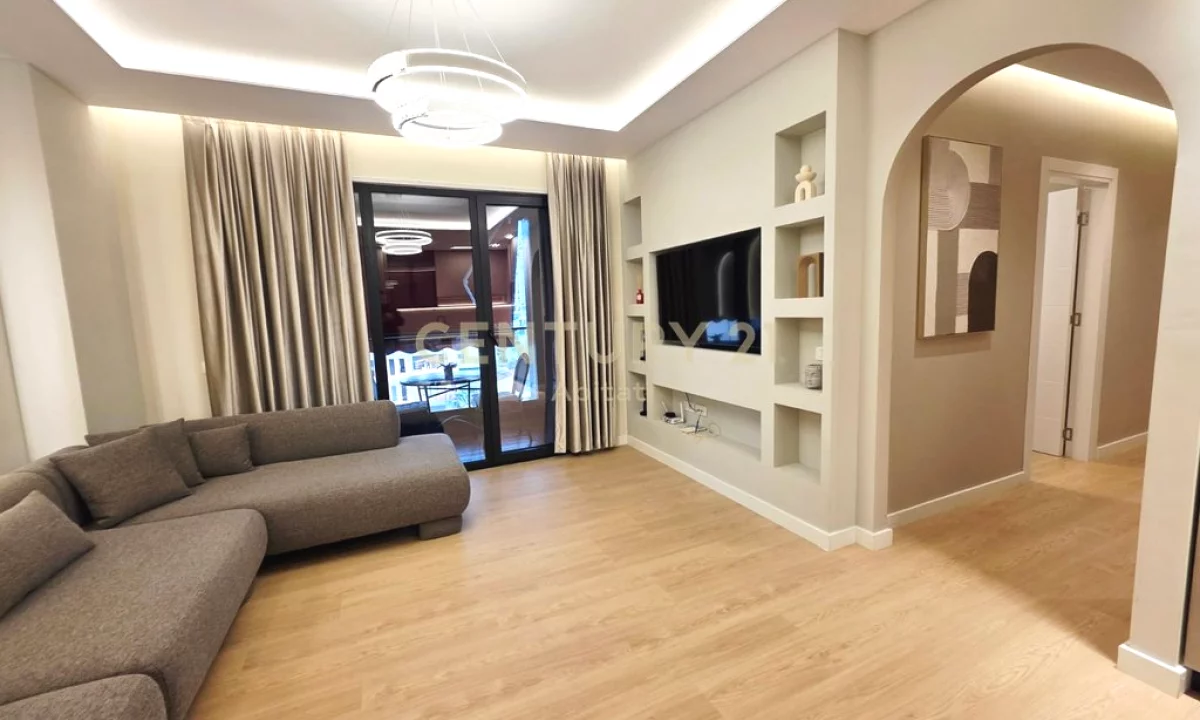 Shtepi me qera Apartament ne Tirane, 3+1, Mobilimi E mobiluar, Pagesa 1,800  Euro.