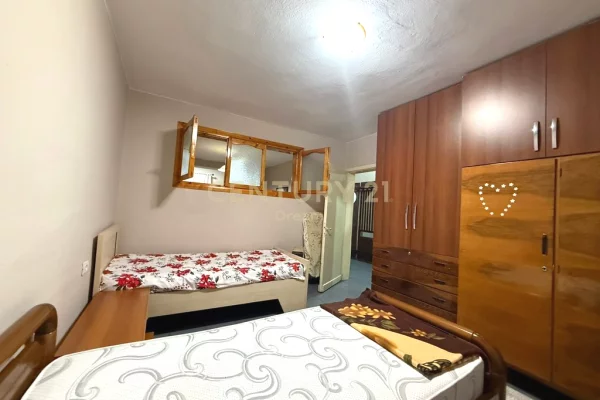 Shtepi me qera Apartament ne Tirane, 1+1, Mobilimi E mobiluar, Pagesa 500  Euro.