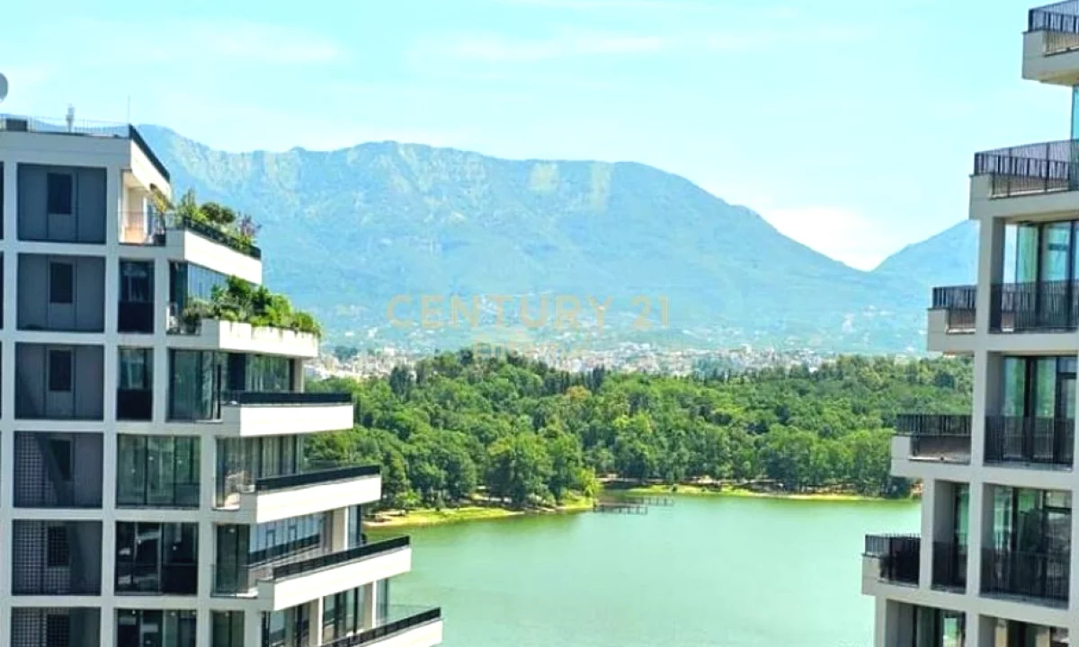 Appartamento in vendita a Tirana 3+1, Arredato