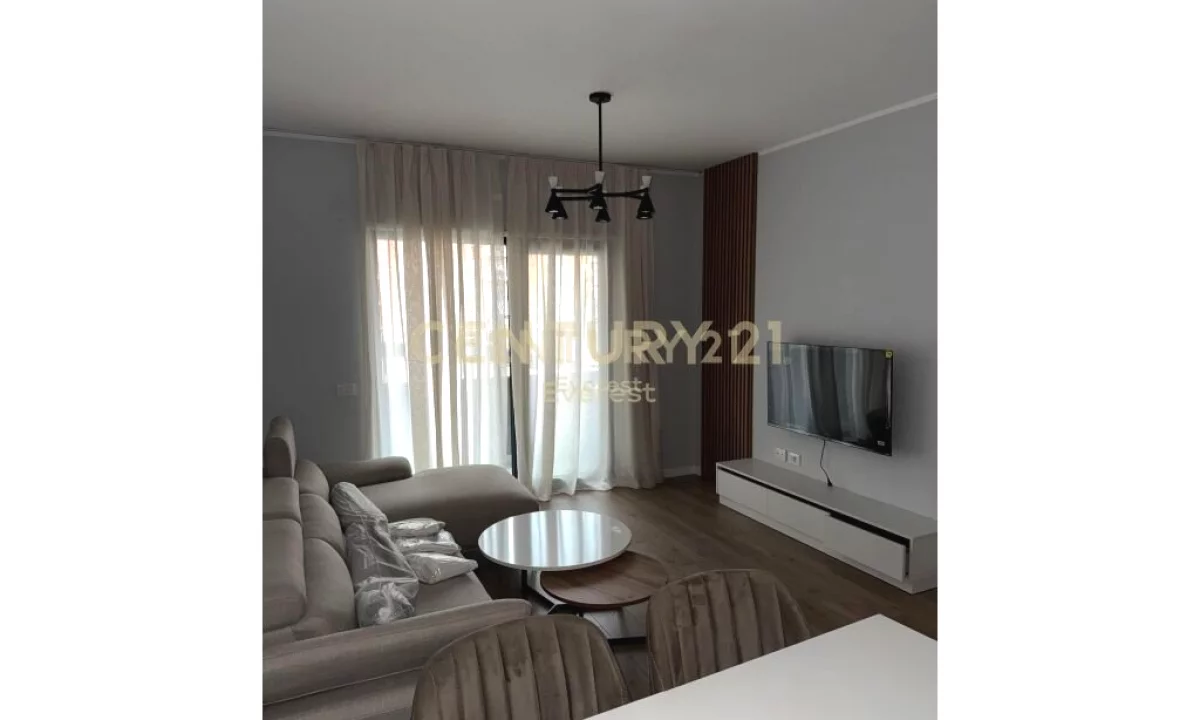 Shtepi me qera Apartament ne Tirane, 2+1, Mobilimi E mobiluar, Pagesa 650  Euro.