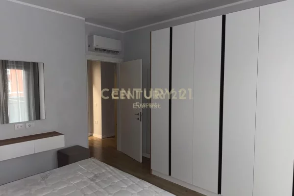Shtepi me qera Apartament ne Tirane, 2+1, Mobilimi E mobiluar, Pagesa 650  Euro.