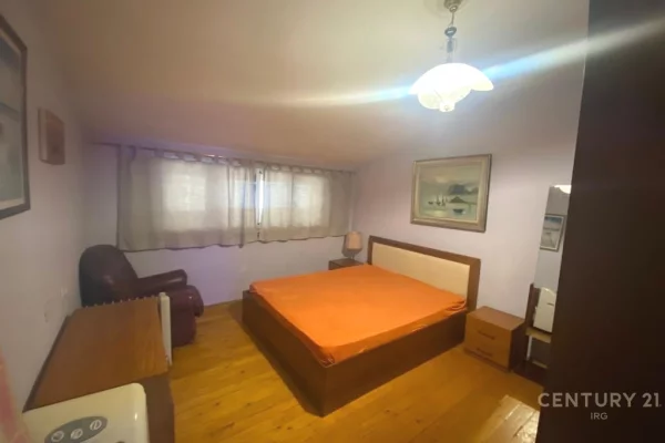 Appartamento in vendita a Tirana 1+1, Arredato