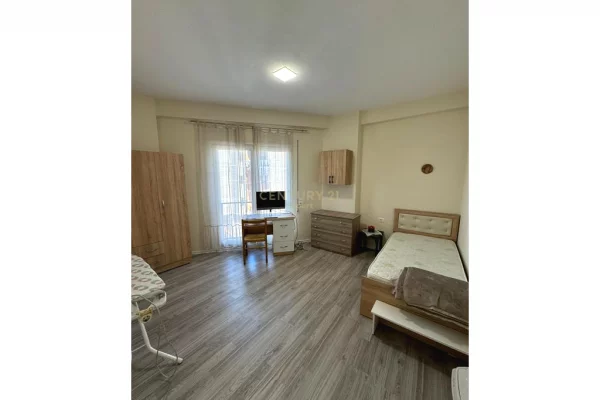 Shtepi me qera Apartament ne Tirane, 2+1, Mobilimi E mobiluar, Pagesa 650  Euro.