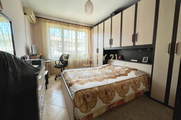 Shtepi me qera Apartament ne Tirane, 1+1, Mobilimi E mobiluar, Pagesa 40,000  Leke.