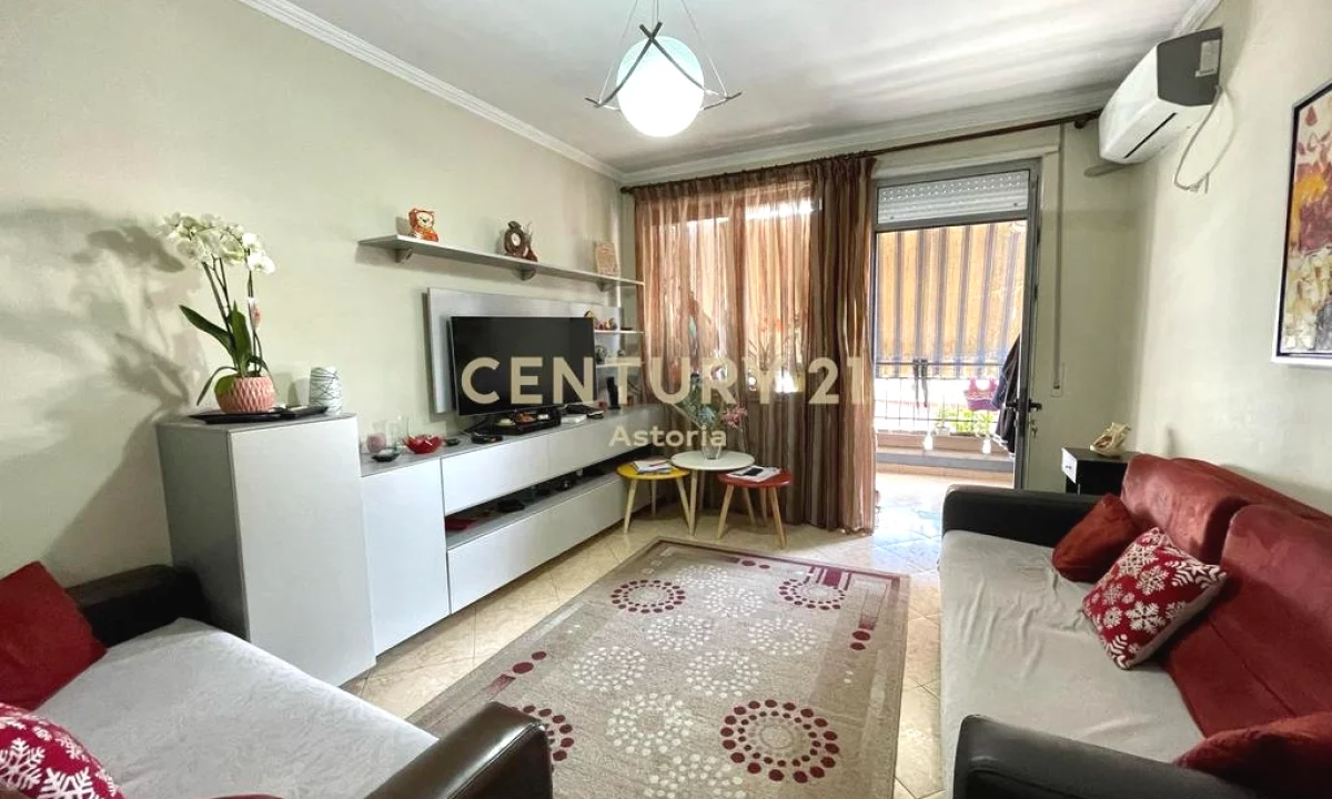 Shtepi me qera Apartament ne Tirane, 1+1, Mobilimi E mobiluar, Pagesa 40,000  Leke.