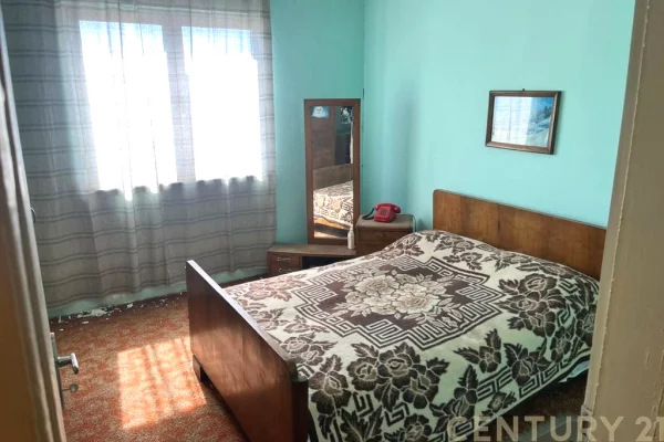 Appartamento in vendita a Tirana 3+1, SemiArredato