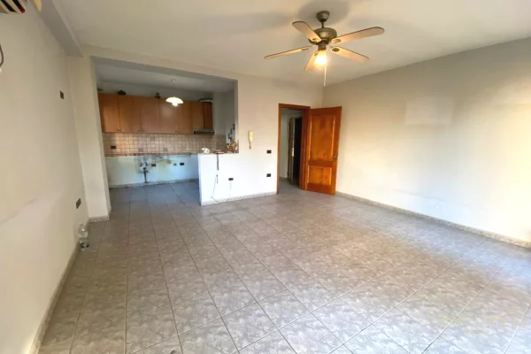 Appartamento in vendita a Tirana 2+1, Vuoto