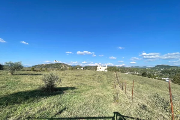 Toke dhe Ndertese per shitje ne Baldushk